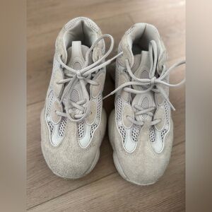 adidas yeezy 500 Sneakers in Cream and Gray
